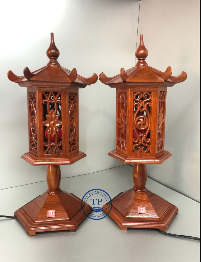 Đèn Thờ Gỗ Gụ Lồng Đèn Sứ Hoa Đào Mẫu Lớn.png
